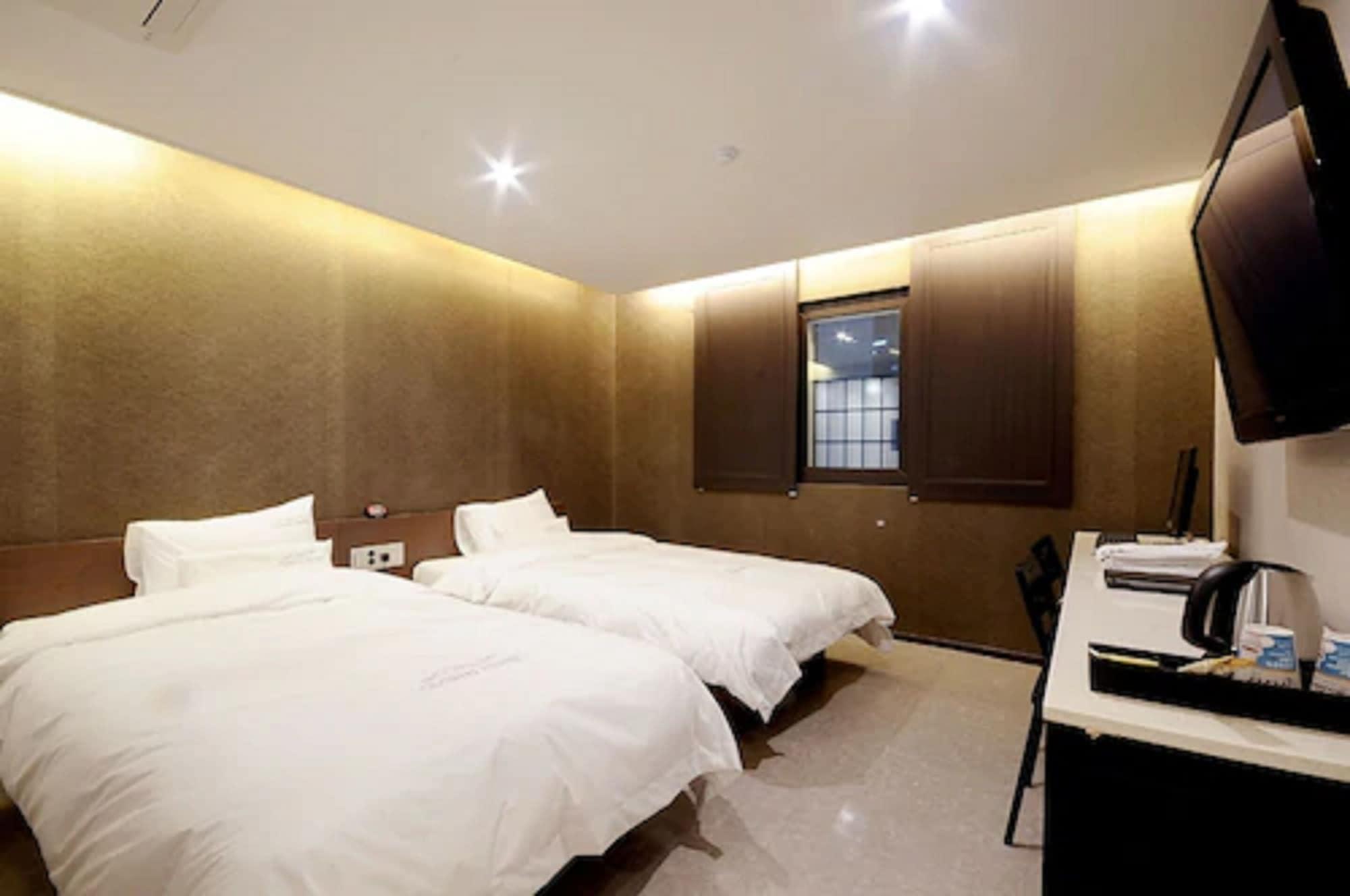 Queens Hotel Seomyeon בוסאן מראה חיצוני תמונה