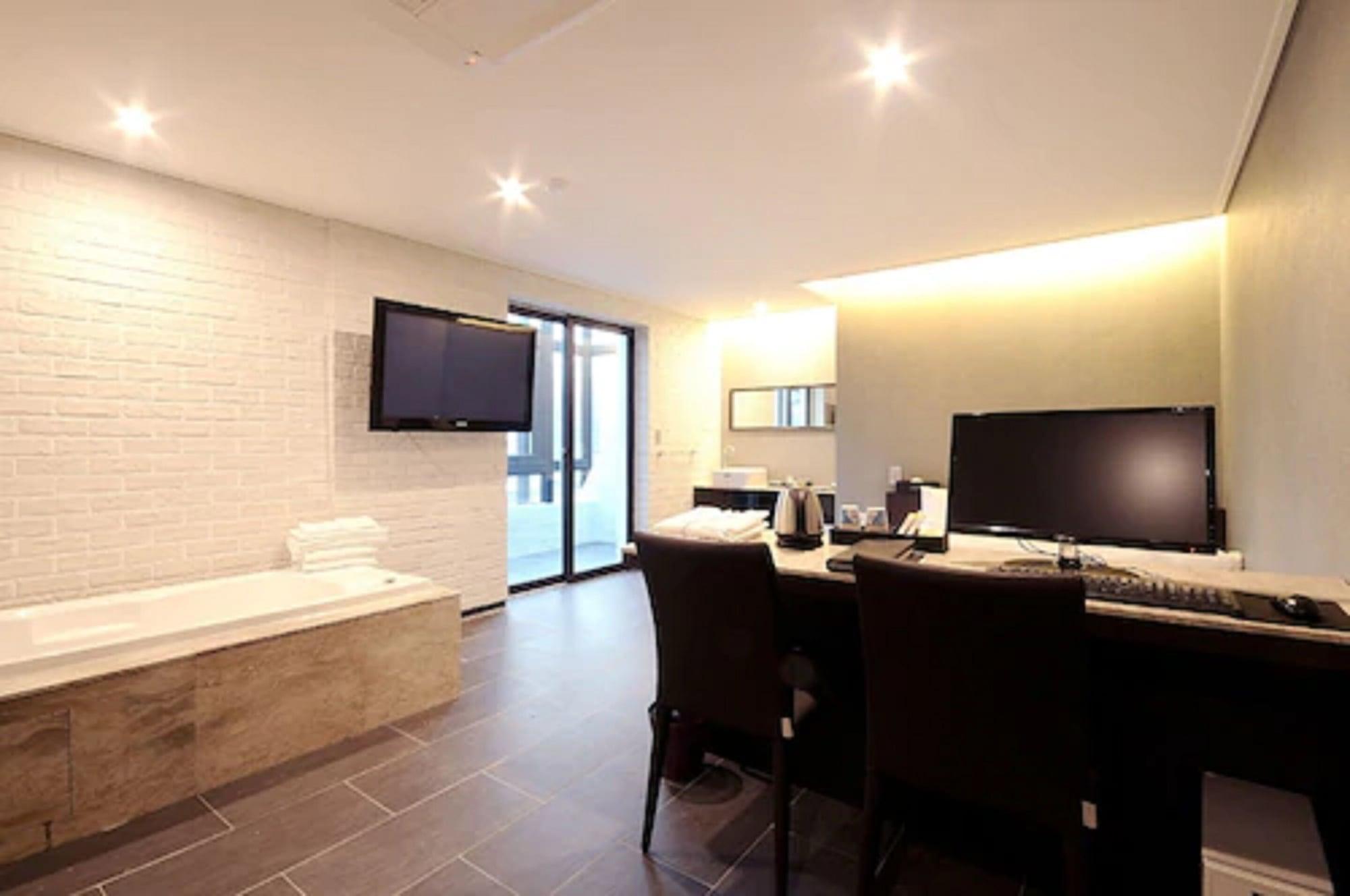 Queens Hotel Seomyeon בוסאן מראה חיצוני תמונה