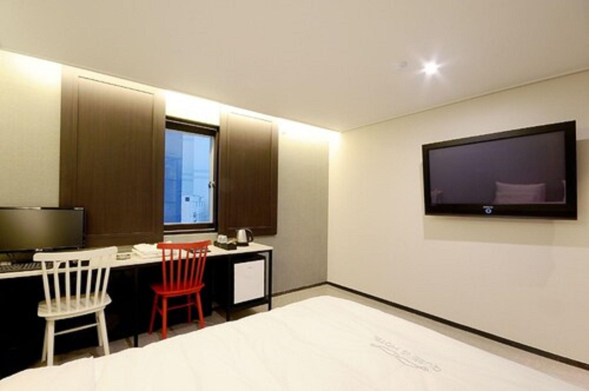 Queens Hotel Seomyeon בוסאן מראה חיצוני תמונה