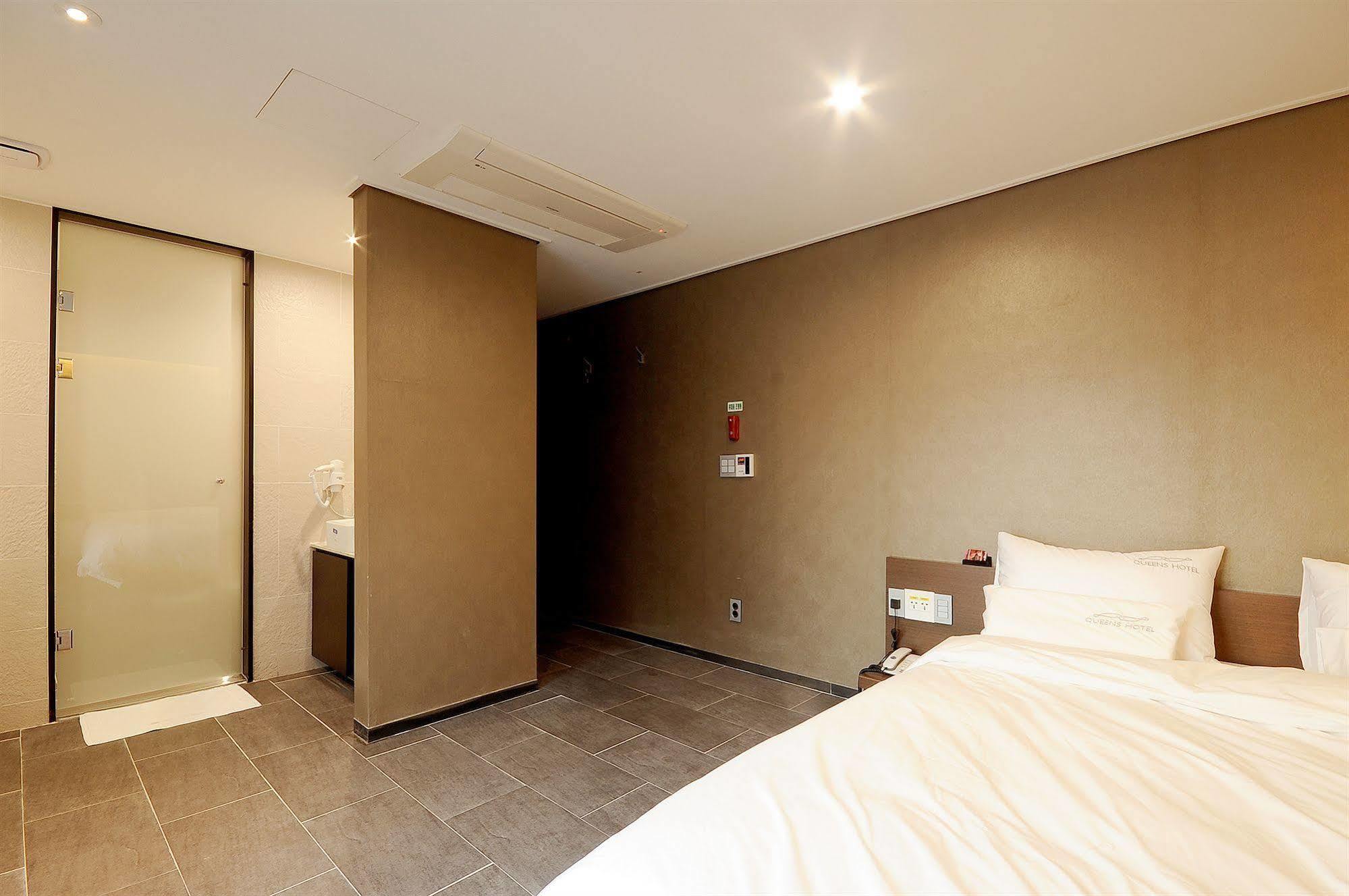Queens Hotel Seomyeon בוסאן מראה חיצוני תמונה